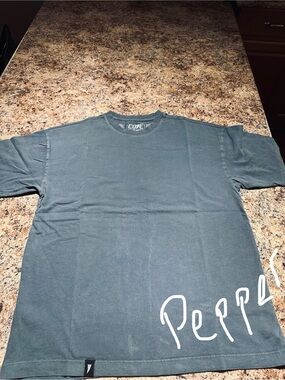 Cove Short-Sleeve Crew Tee in Pepper